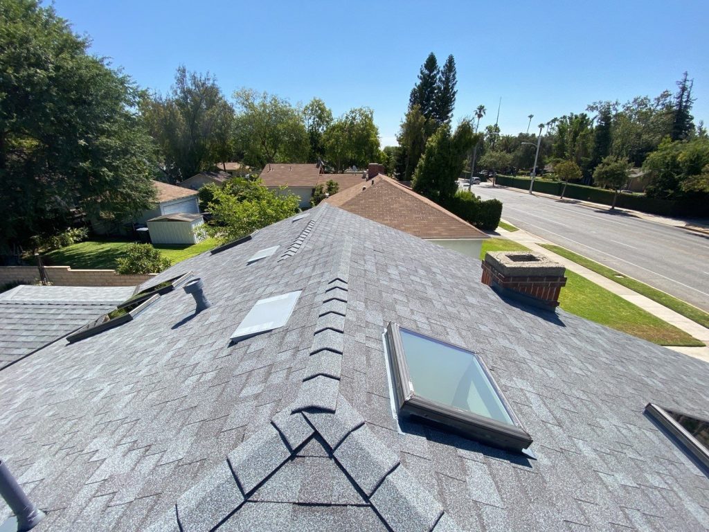 pasadena roofer installs new residential shingle roof